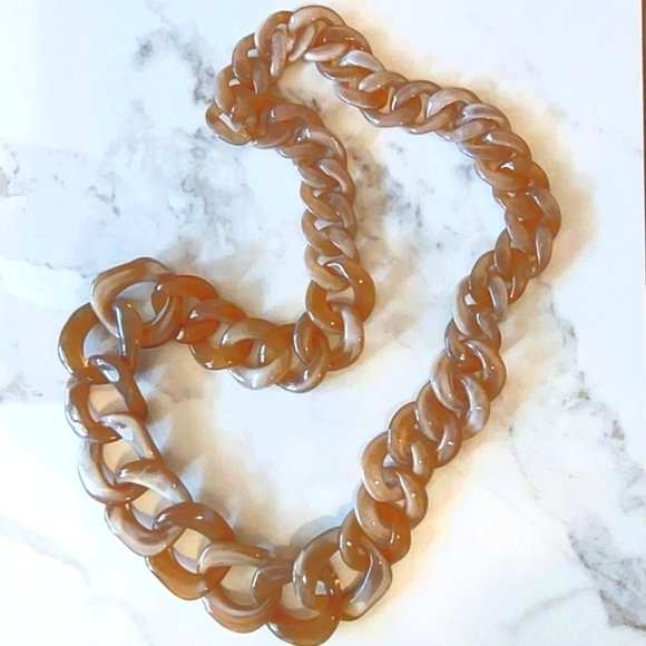 Chunky Tortoise Link 24" Resin Necklace - Picture 4 of 7